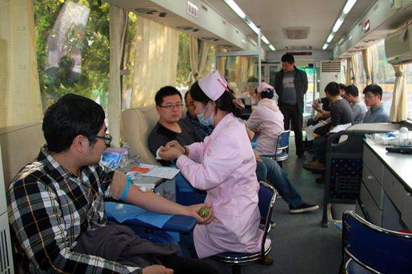 競爭惡劣，獻血車價格也不能成為搶奪市場的主要因素