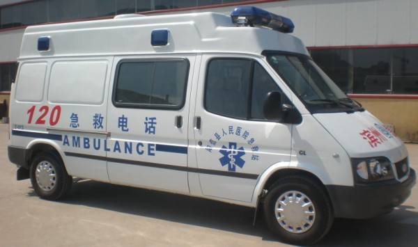 患者在等待救護車出租時需要注意什么？